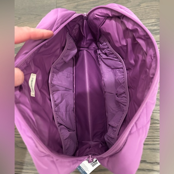 Vera Bradley Ultralight XL NWT - Picture 2 of 5